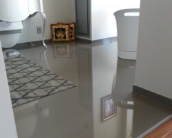 Smooth transition from tile to hardwood floor.